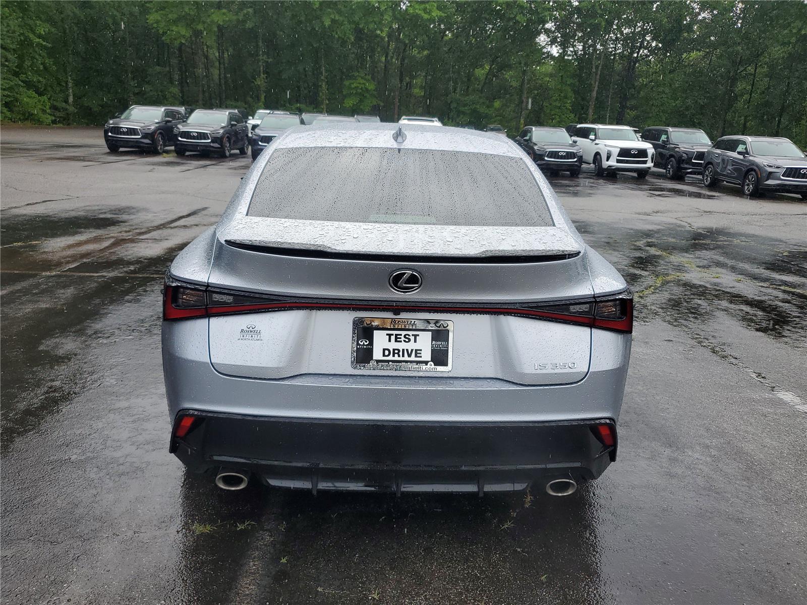 2022 Lexus IS 350 F SPORT photo 6