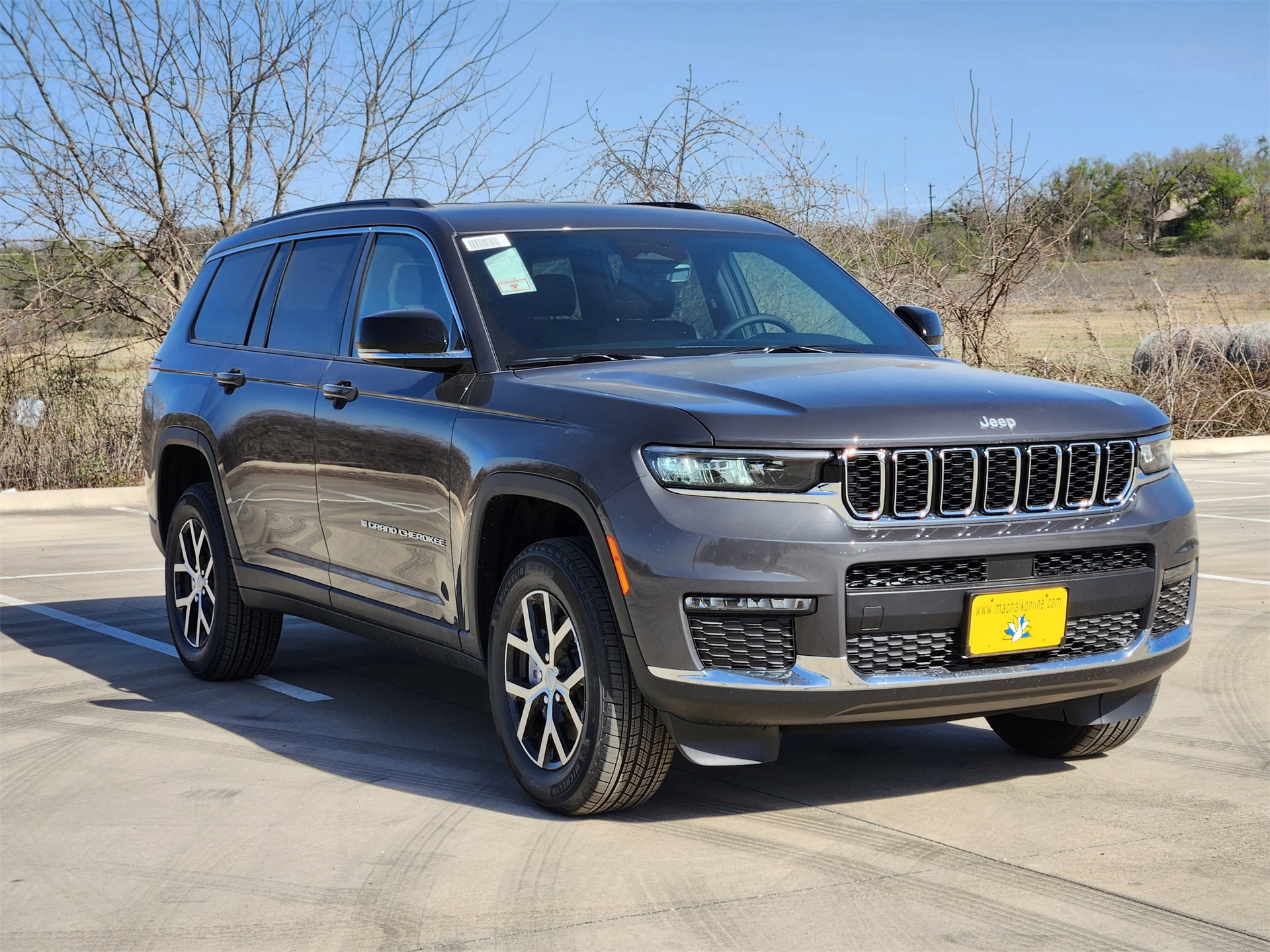 2025 Jeep Grand Cherokee Limited photo 2