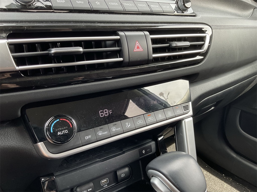 2023 Kia Seltos SX photo 14