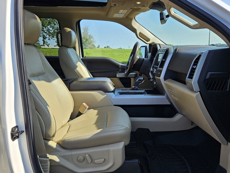 2020 Ford F-150 Lariat photo 16