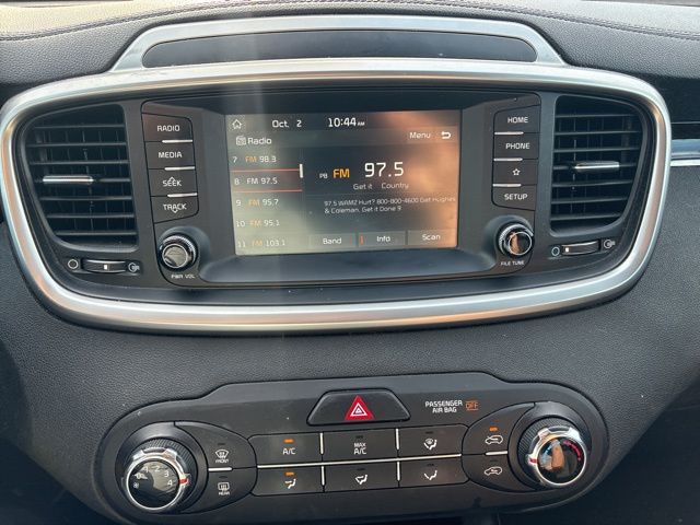 2020 Kia Sorento LX photo 11