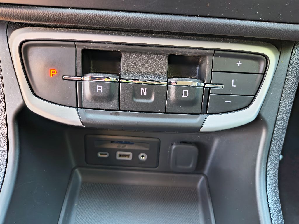 2023 Gmc Terrain SLT photo 22