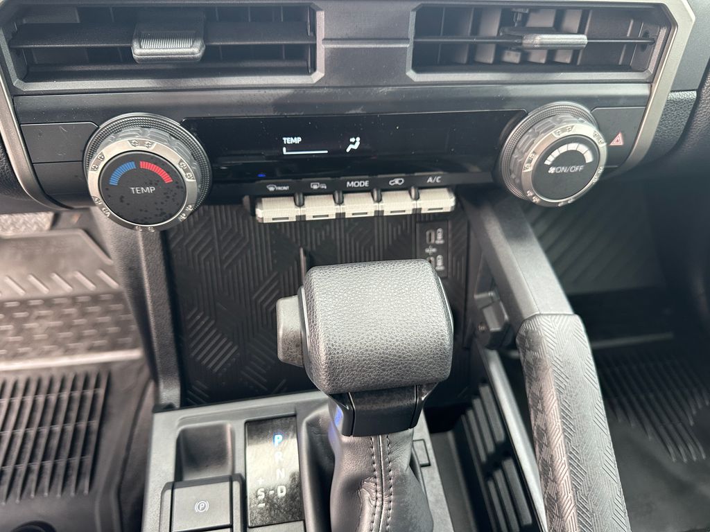 2025 Toyota 4Runner SR5 photo 18