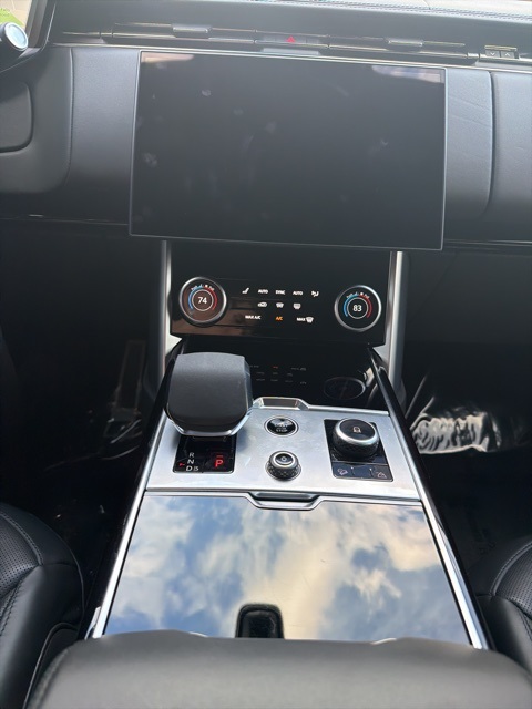 2023 Land Rover Range Rover Autobiography's photo