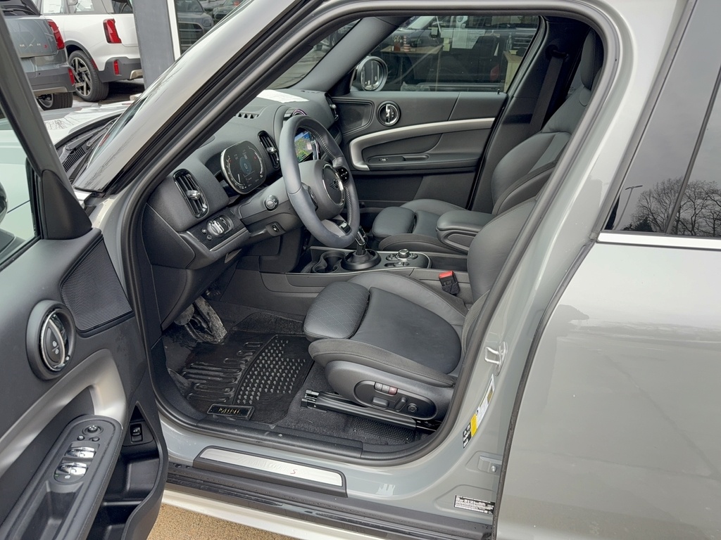 2022 Mini Countryman S ALL4 photo 3