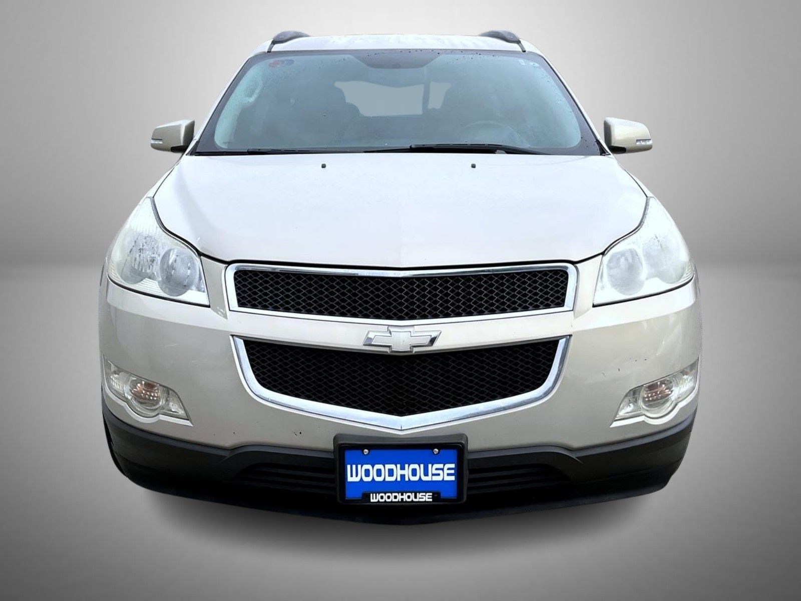 2011 Chevrolet Traverse 2LT photo 2