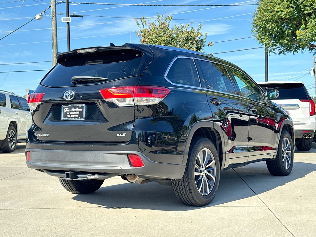 2018 Toyota Highlander XLE photo 4