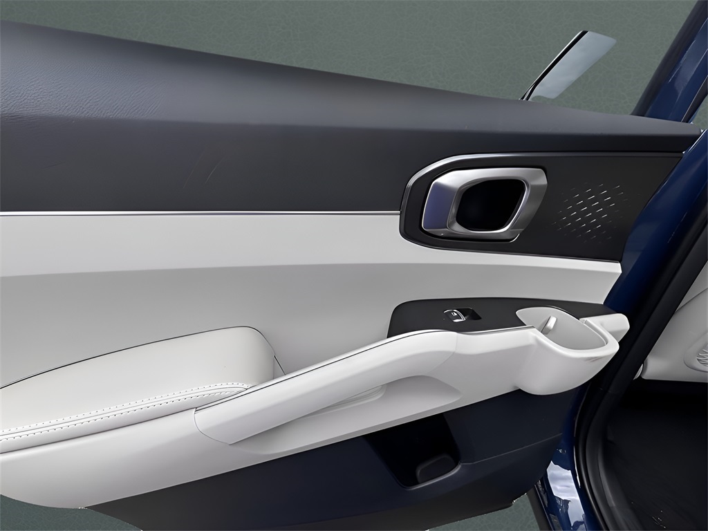 2025 Kia Sorento S photo 13