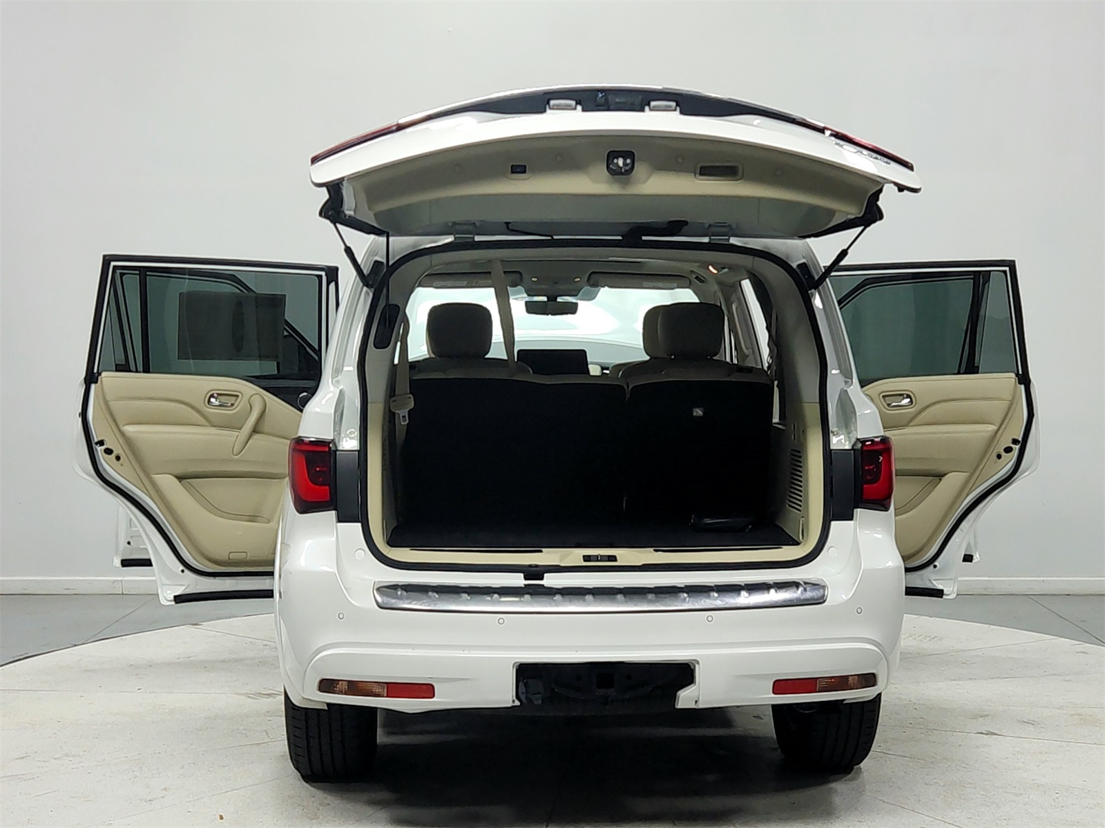 2023 Infiniti QX80 Luxe photo 12