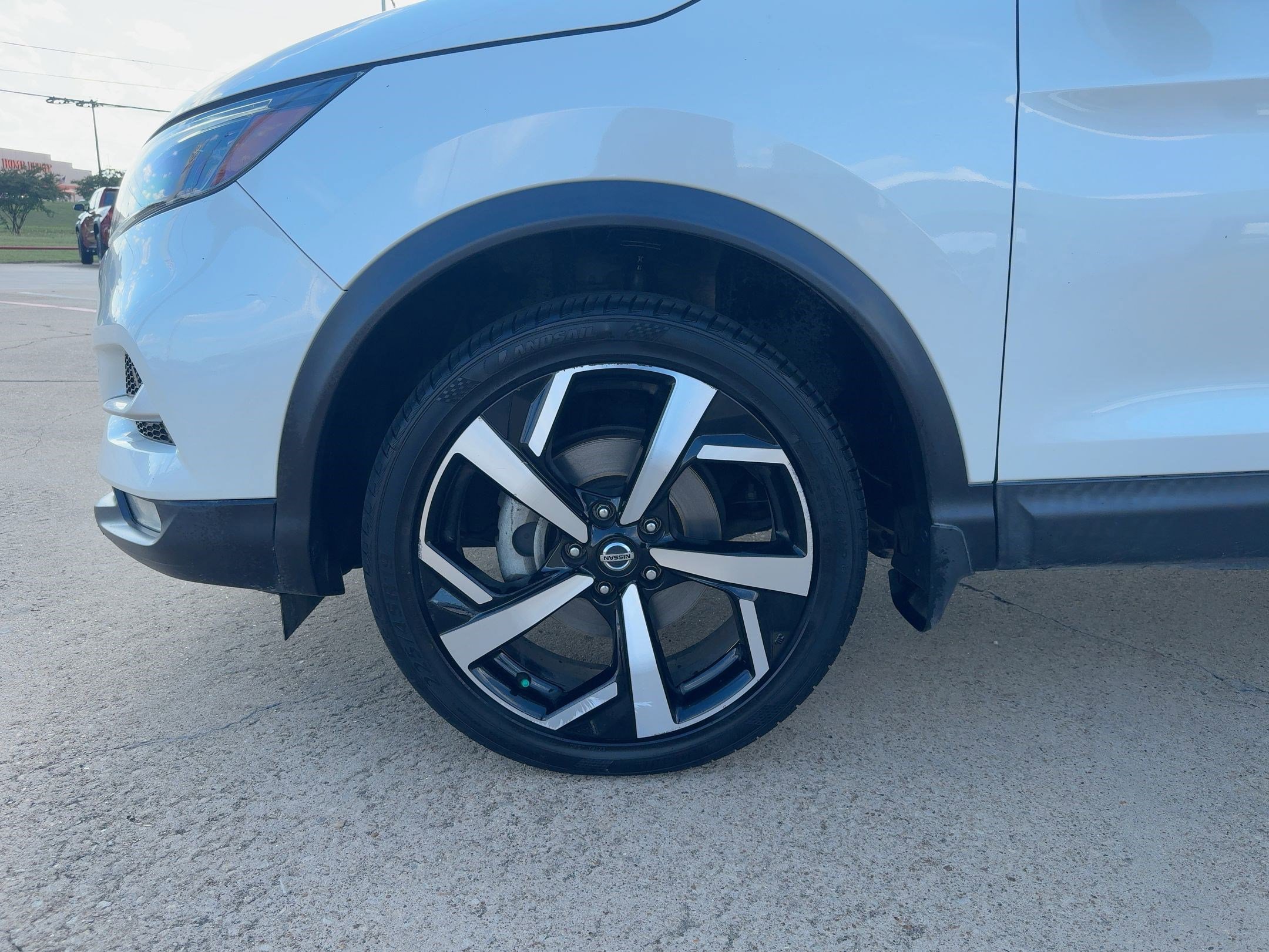 2020 Nissan Rogue Sport SL photo 11