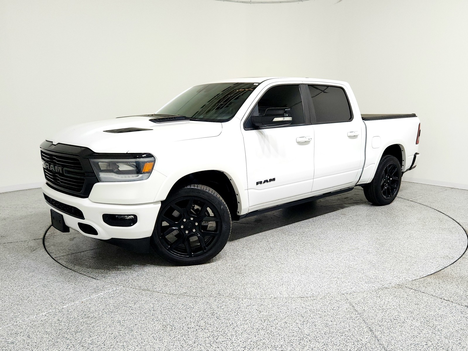 2022 RAM Ram 1500 Pickup Laramie