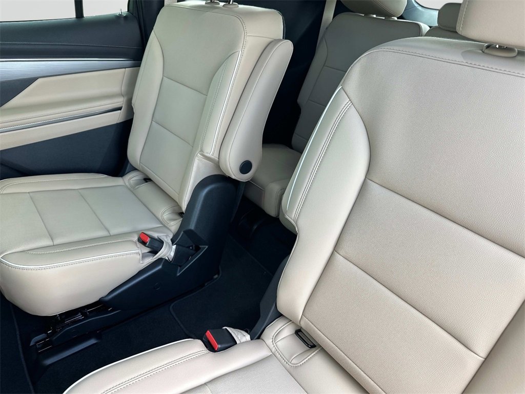 2026 Buick Enclave Preferred photo 10