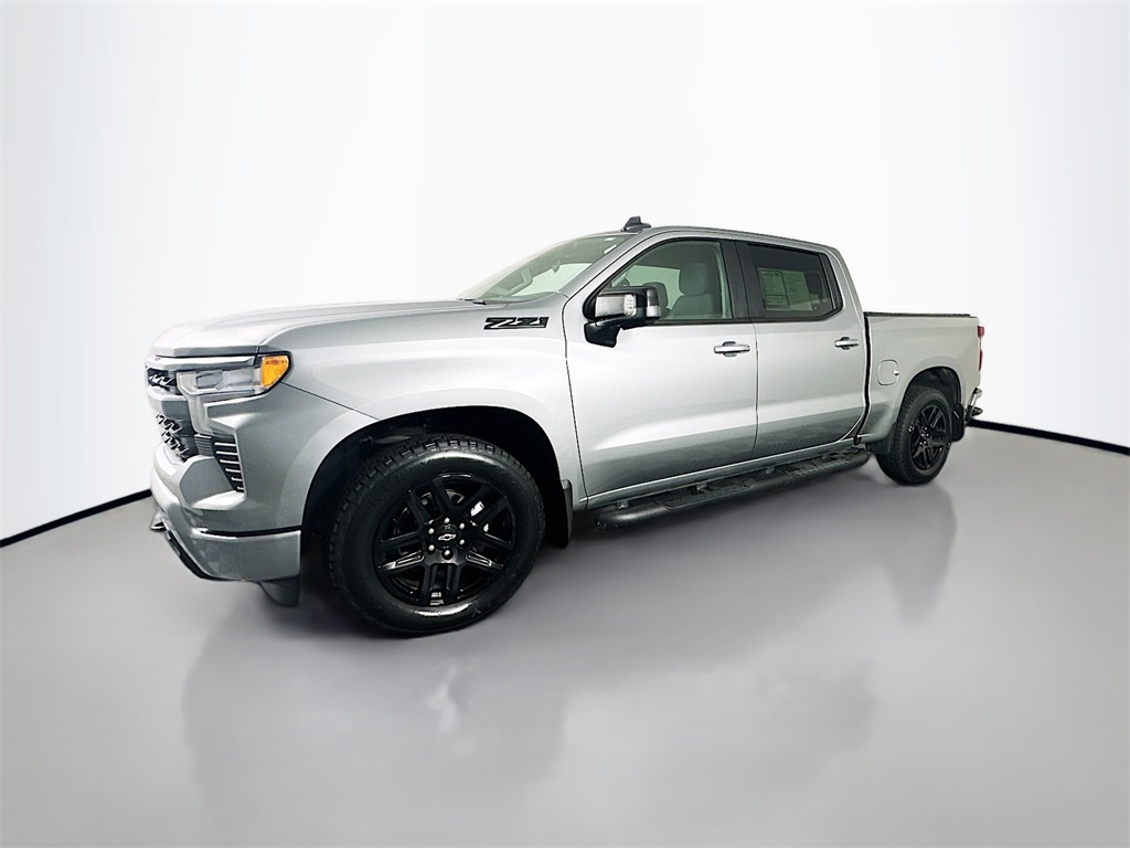 2023 Chevrolet Silverado 1500 RST photo 3