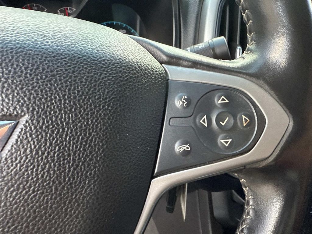 2019 Chevrolet Colorado LT photo 31