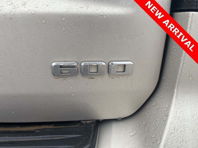 2023 Cadillac Escalade Premium Luxury photo 4