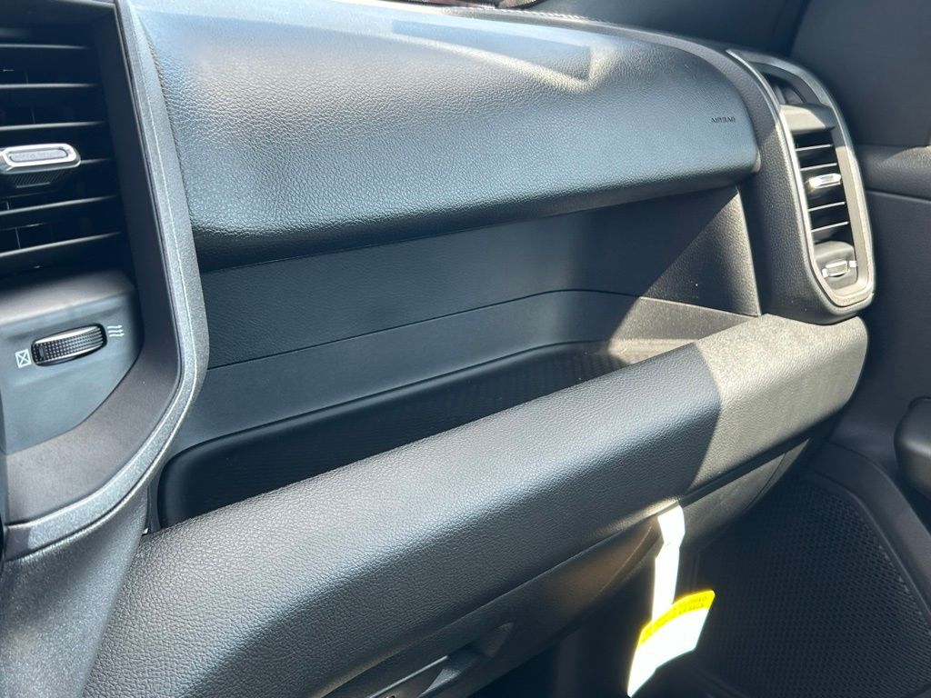 2026 Ram 1500 Tradesman photo 15