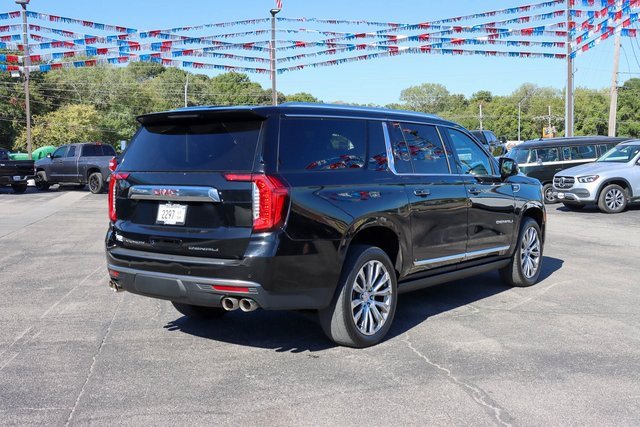 Used 2023 Onyx Black GMC Denali image 6