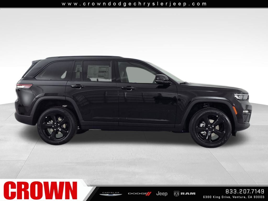 2025 Jeep Grand Cherokee Limited photo 4