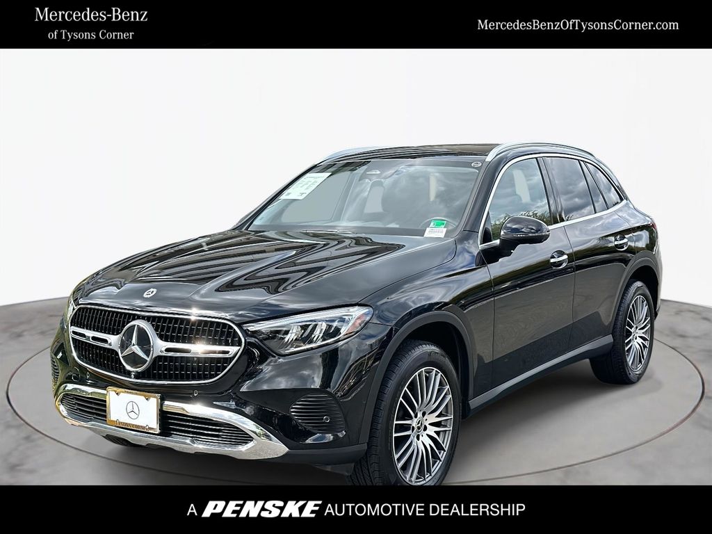 2023 Mercedes-Benz GLC GLC 300's photo