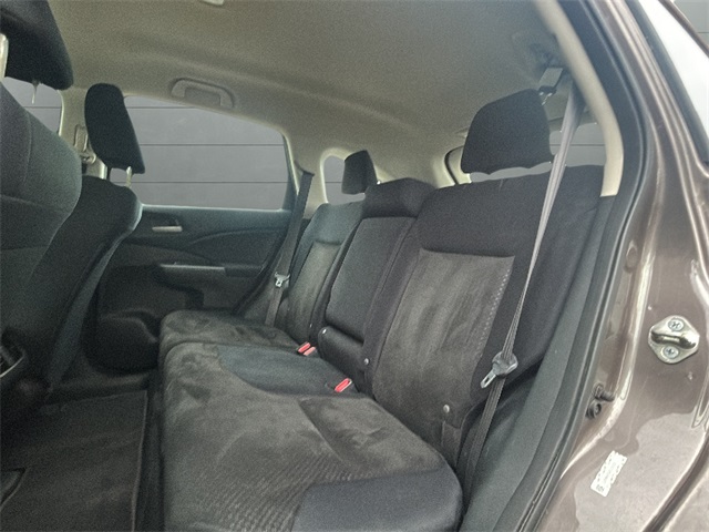 2015 Honda CR-V LX photo 16
