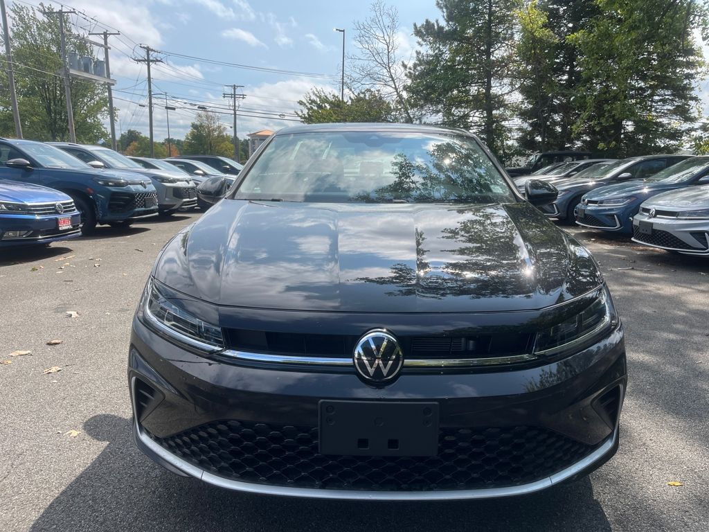 2025 Volkswagen Jetta 1.5T S photo 3
