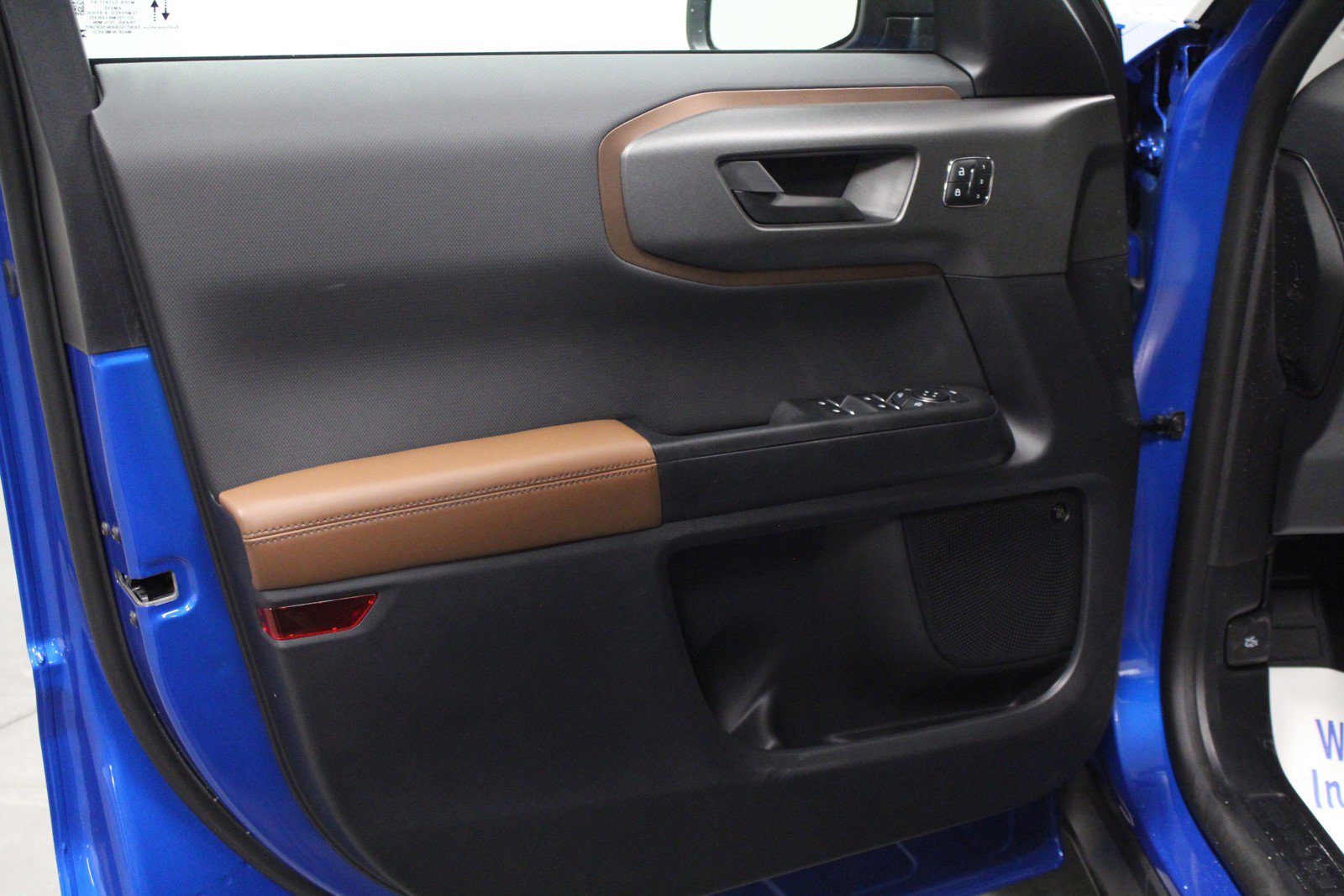 2025 Ford Bronco Sport Outer Banks photo 9