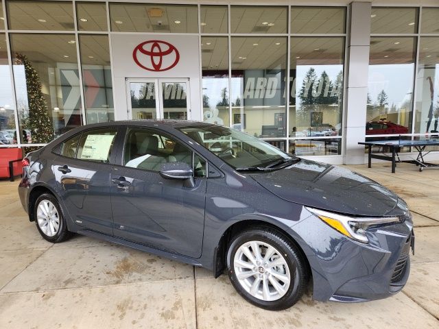 2026 Toyota Corolla LE's photo