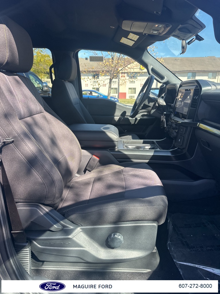 2025 Ford F-150 STX photo 12