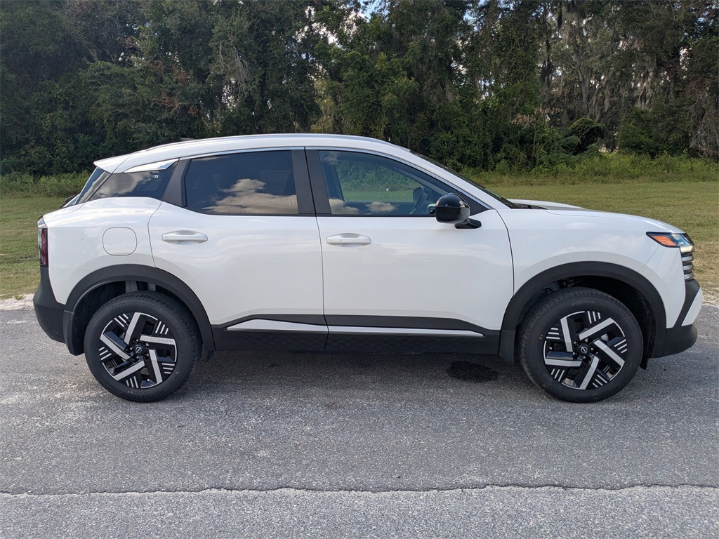 2026 Nissan Kicks SV photo 2