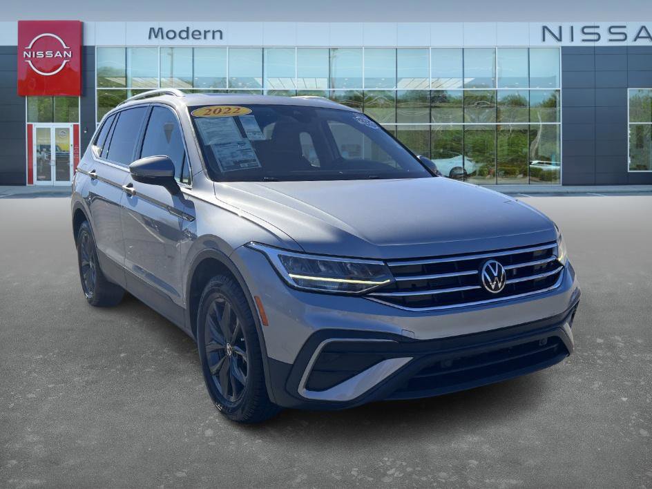 2022 Volkswagen Tiguan SE photo 2
