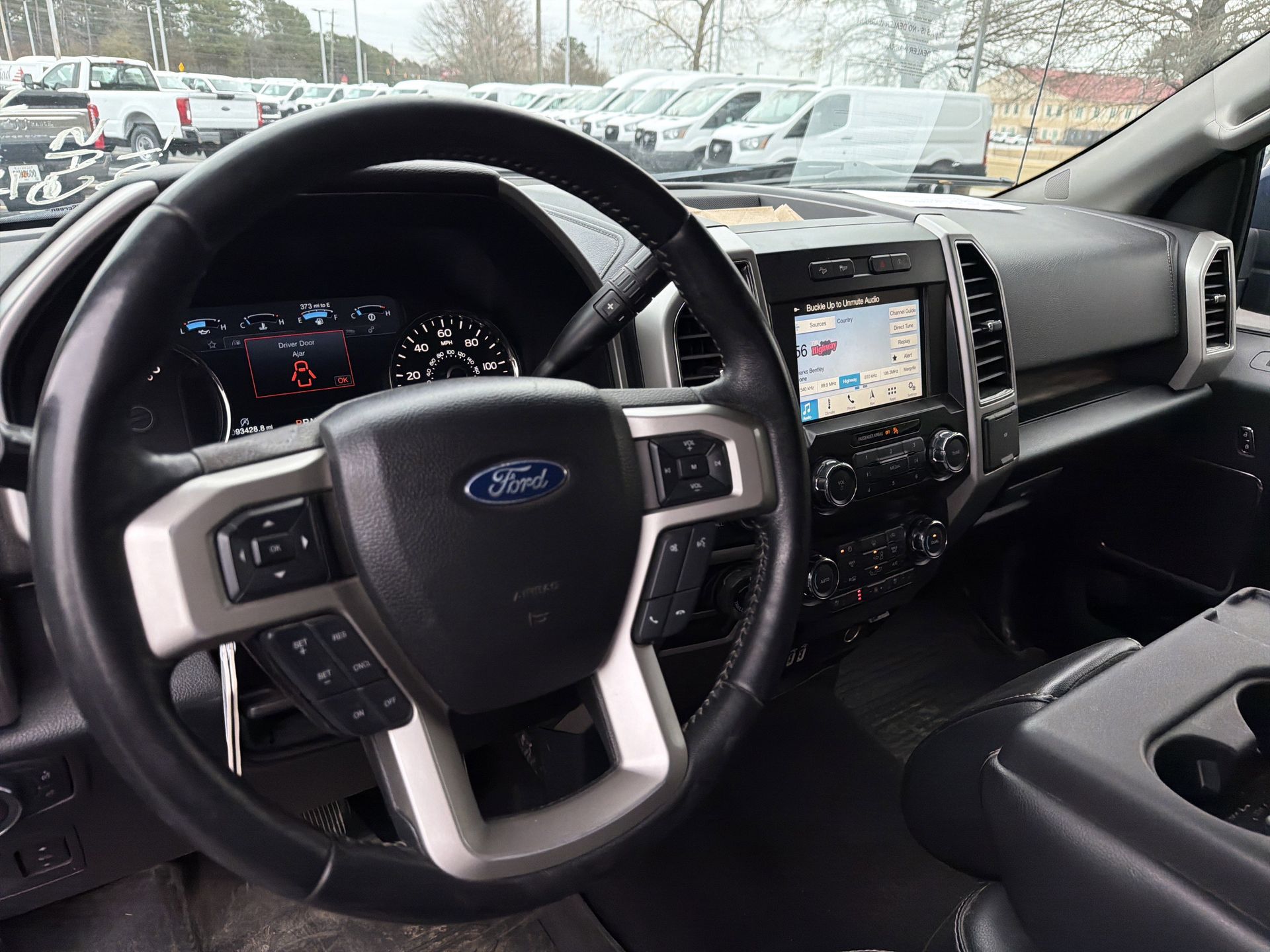 2019 Ford F-150 Lariat photo 2