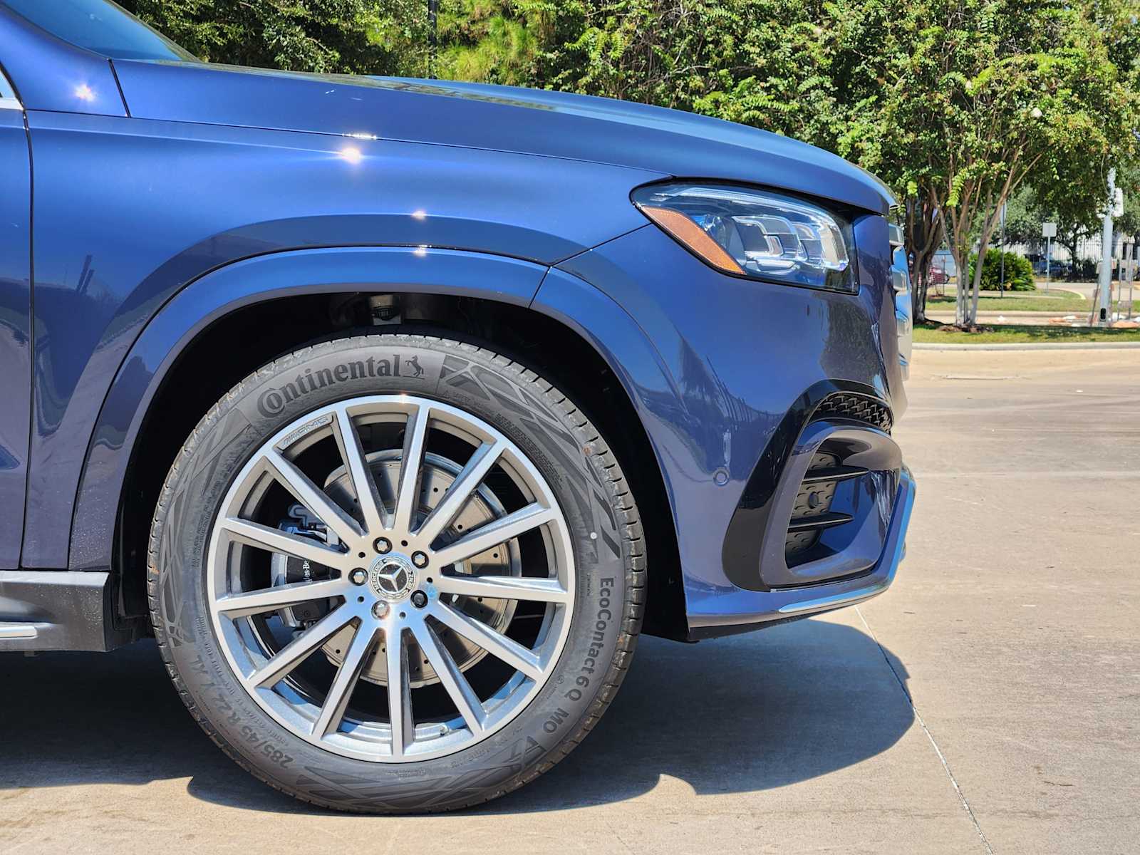 2026 Mercedes Benz GLS 450 4MATIC photo 5