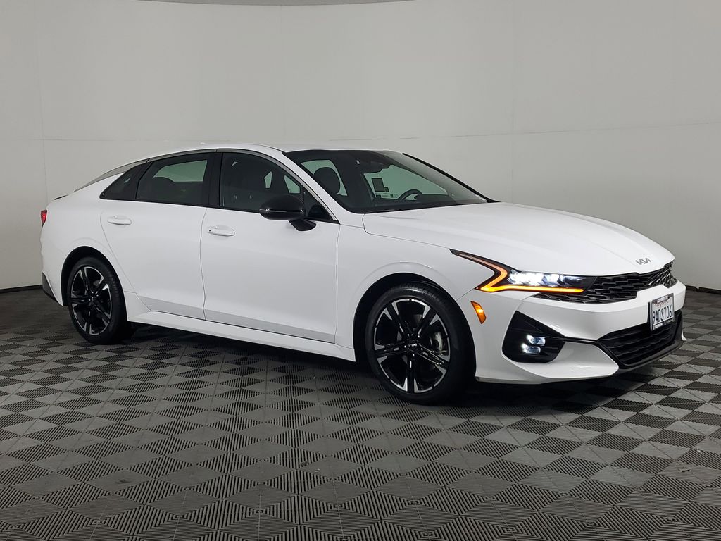 2022 Kia K5 GT-Line photo 2