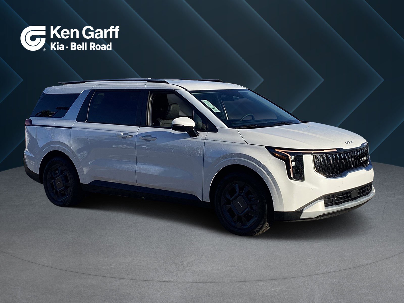 2026 Kia Carnival EX's photo