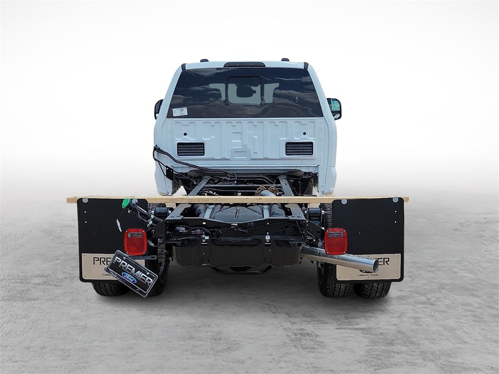 2025 Ford F-350 photo 9