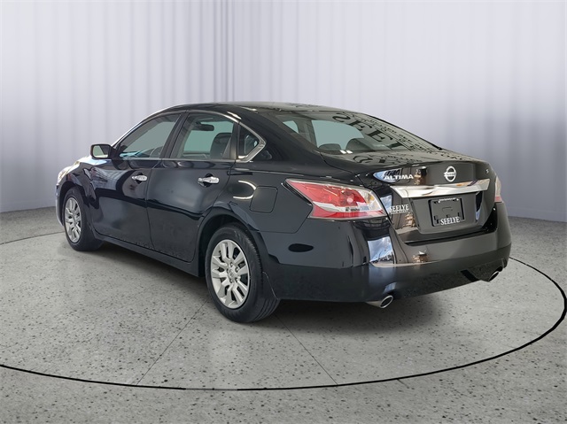 2015 Nissan Altima 2.5 S photo 3