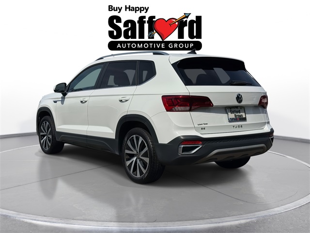 2024 Volkswagen Taos SE photo 5