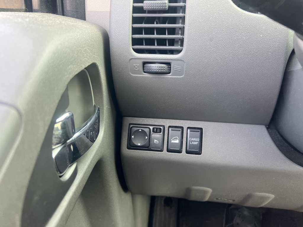 2015 Nissan Frontier SV photo 25