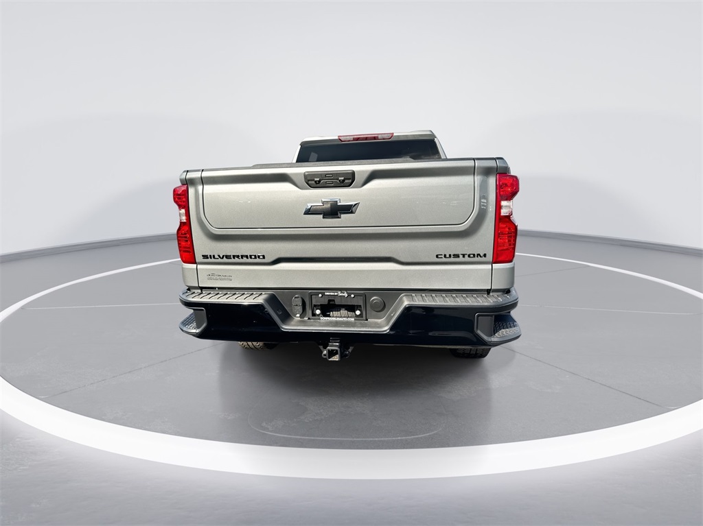 2024 Chevrolet Silverado 1500 Custom Trail Boss photo 4