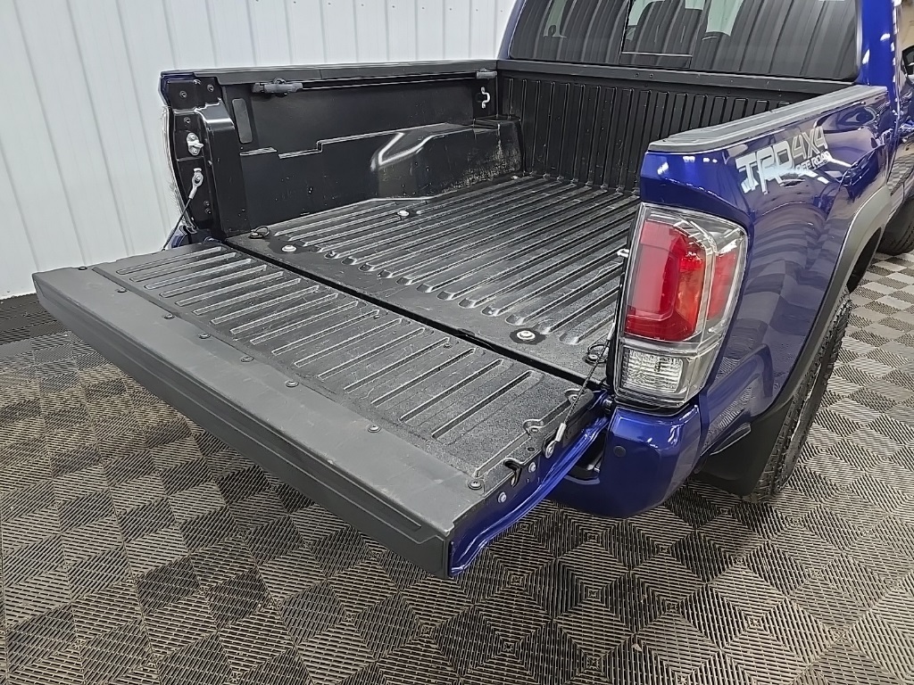 2022 Toyota Tacoma TRD Off-Road V6 photo 11