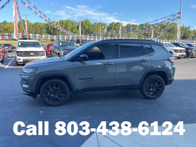 2023 Jeep Compass Altitude photo 32