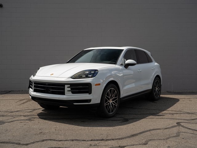 2024 Porsche Cayenne Base's photo