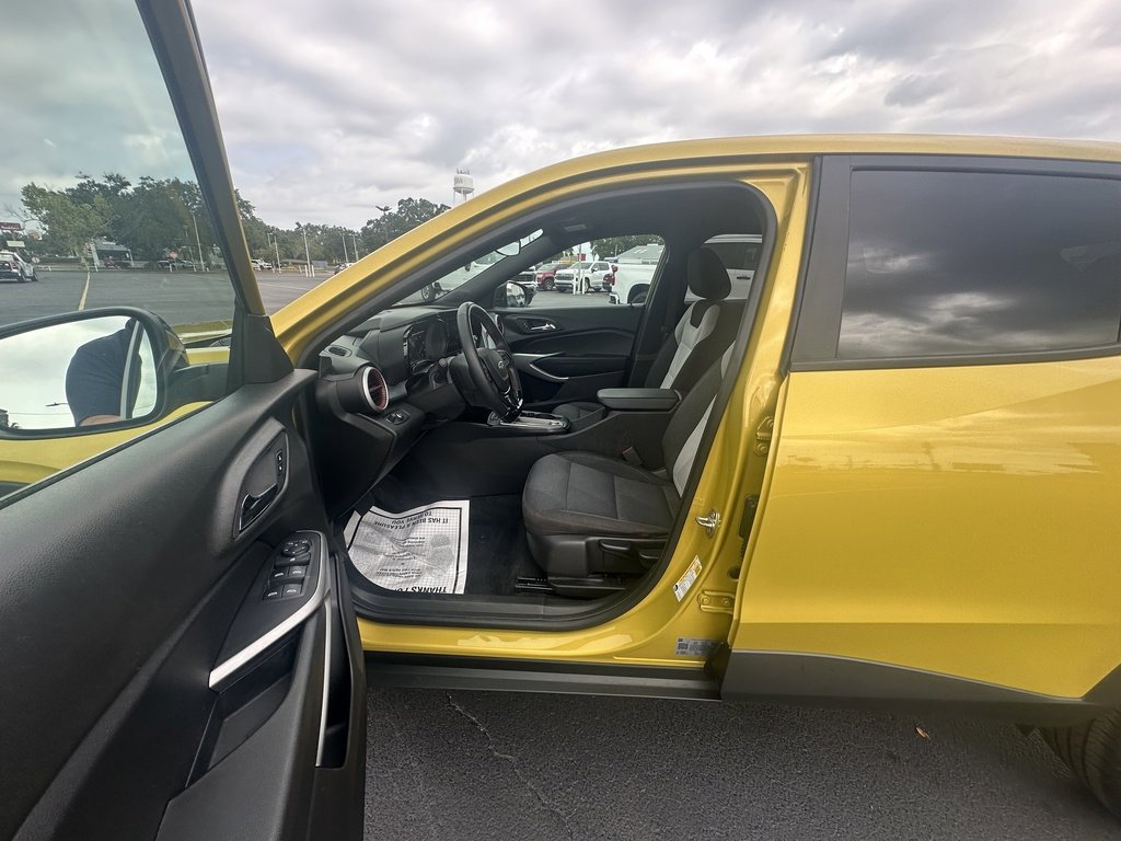 Used 2024 Nitro Yellow Metallic Chevrolet 1RS image 16