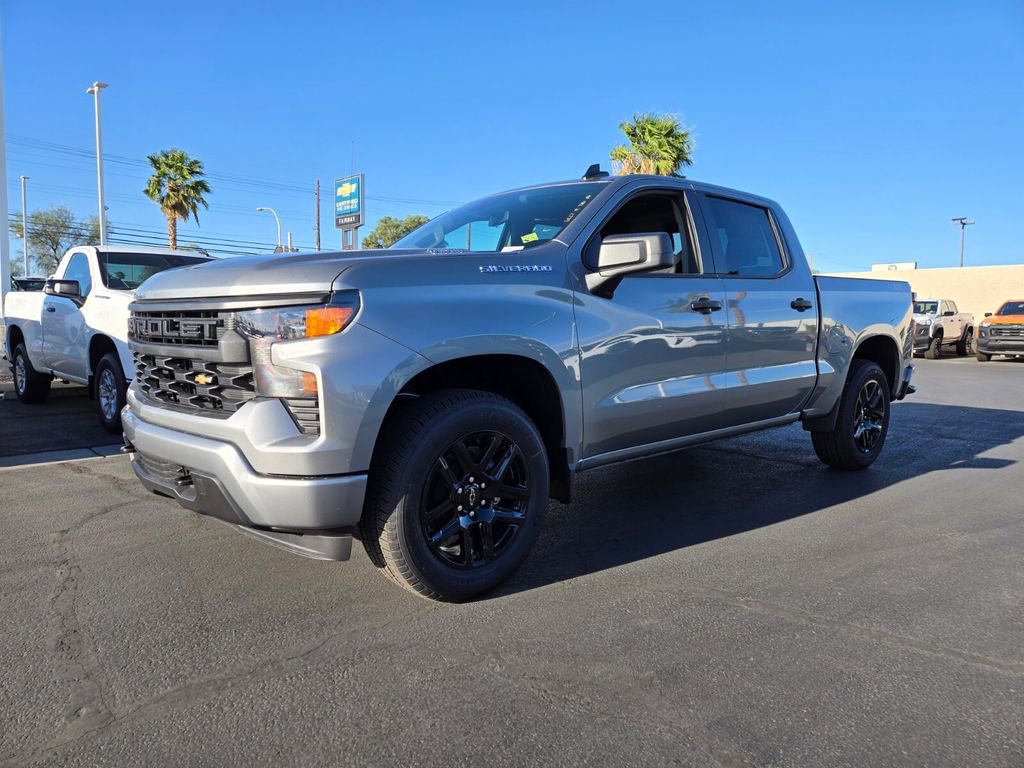 2026 Chevrolet Silverado 1500 Custom photo 2