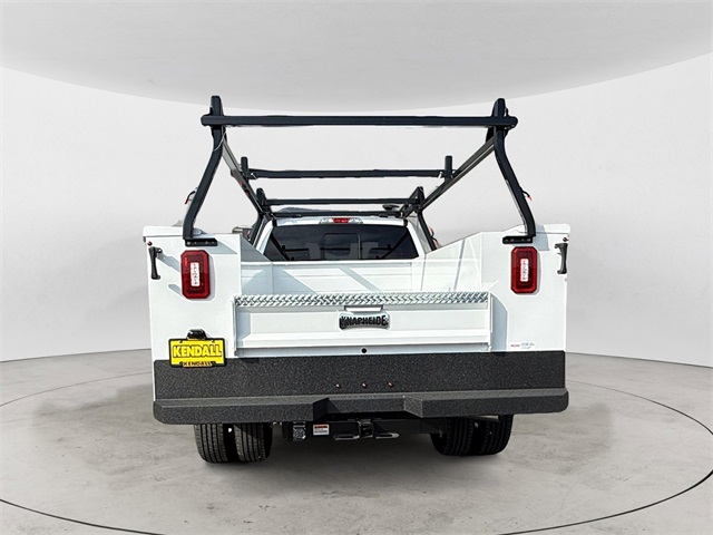 2024 Ford F-350 photo 4