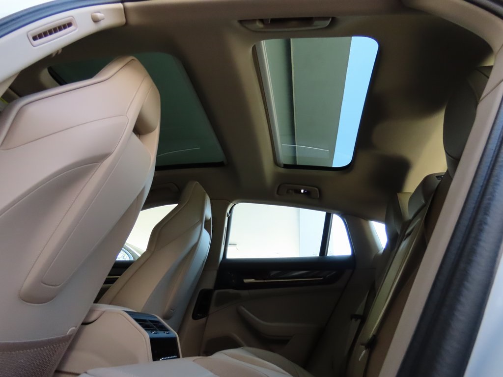 2024 Porsche Panamera 4 photo 22