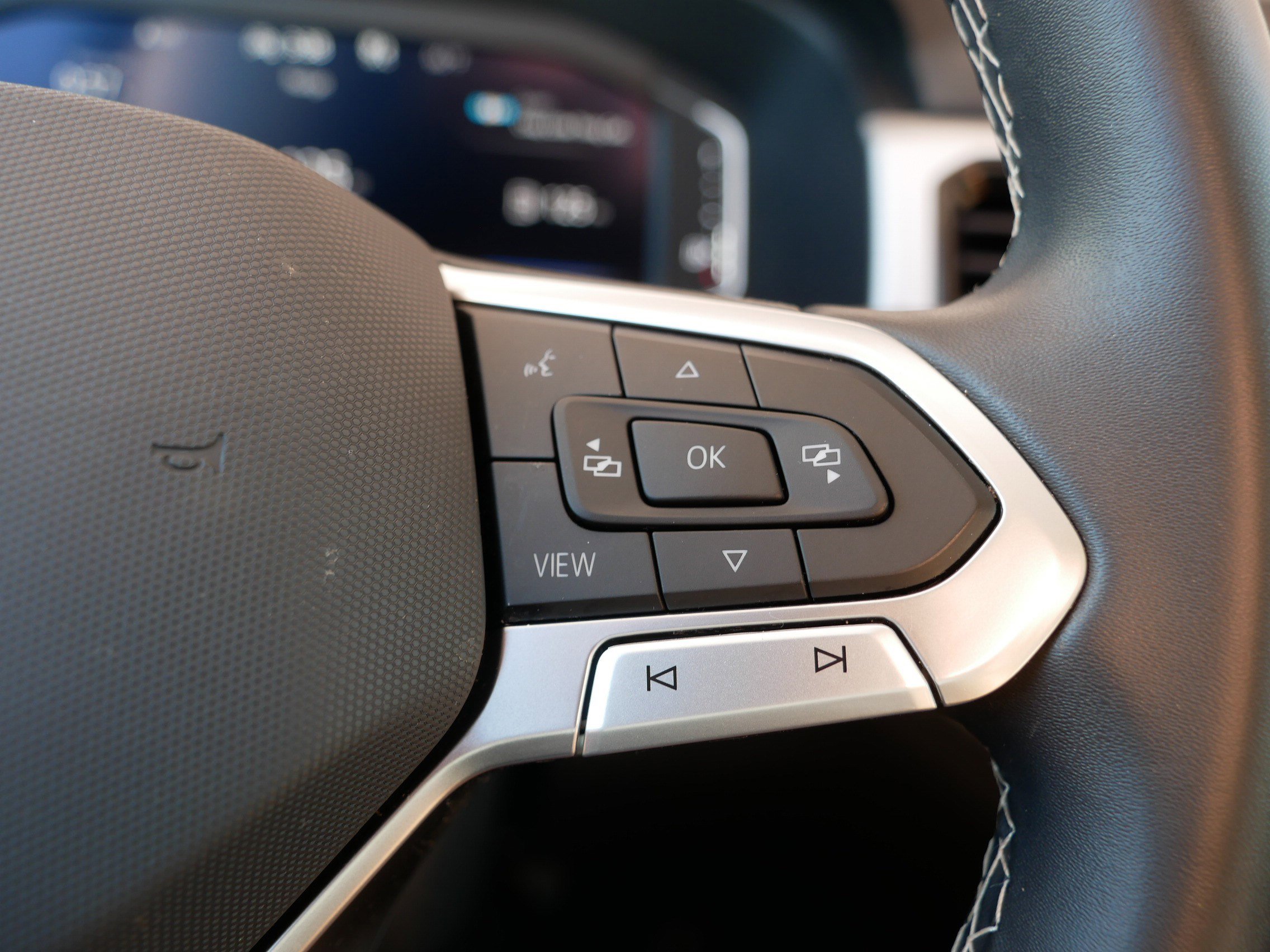 2023 Volkswagen Atlas V6 SE Technology photo 29