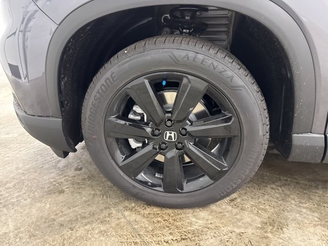 2025 Honda Pilot Black Edition photo 10