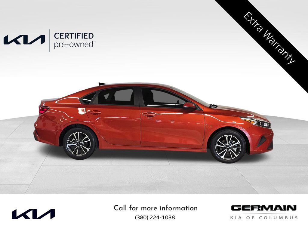 2024 Kia Forte LXS photo 4