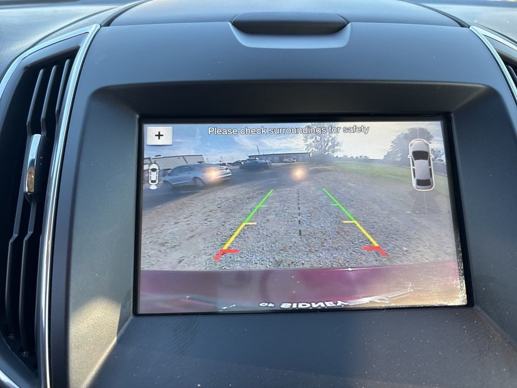 2018 Ford Edge Titanium photo 22